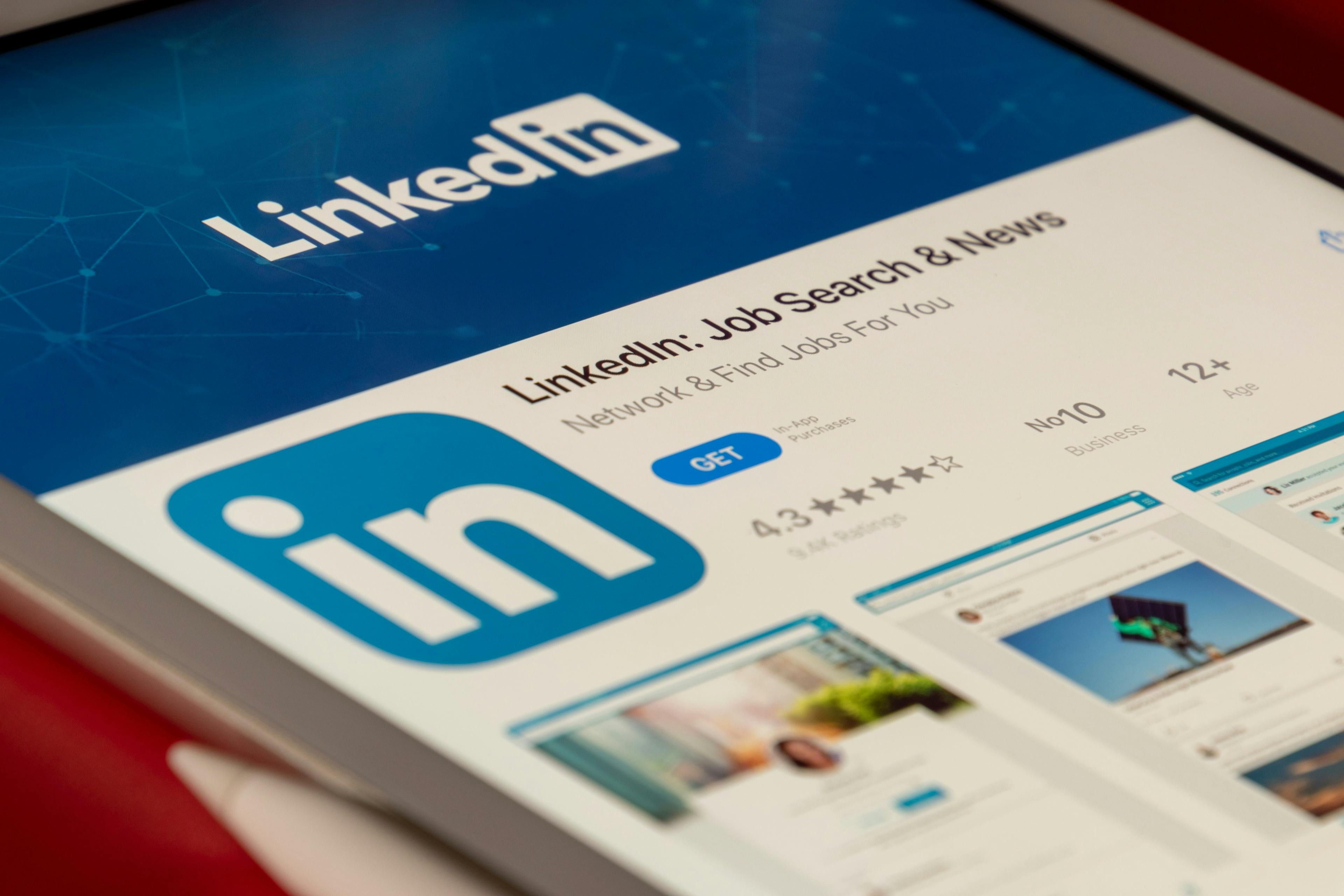 5 LinkedIn Tips To Help You In Your Job Search  Banner